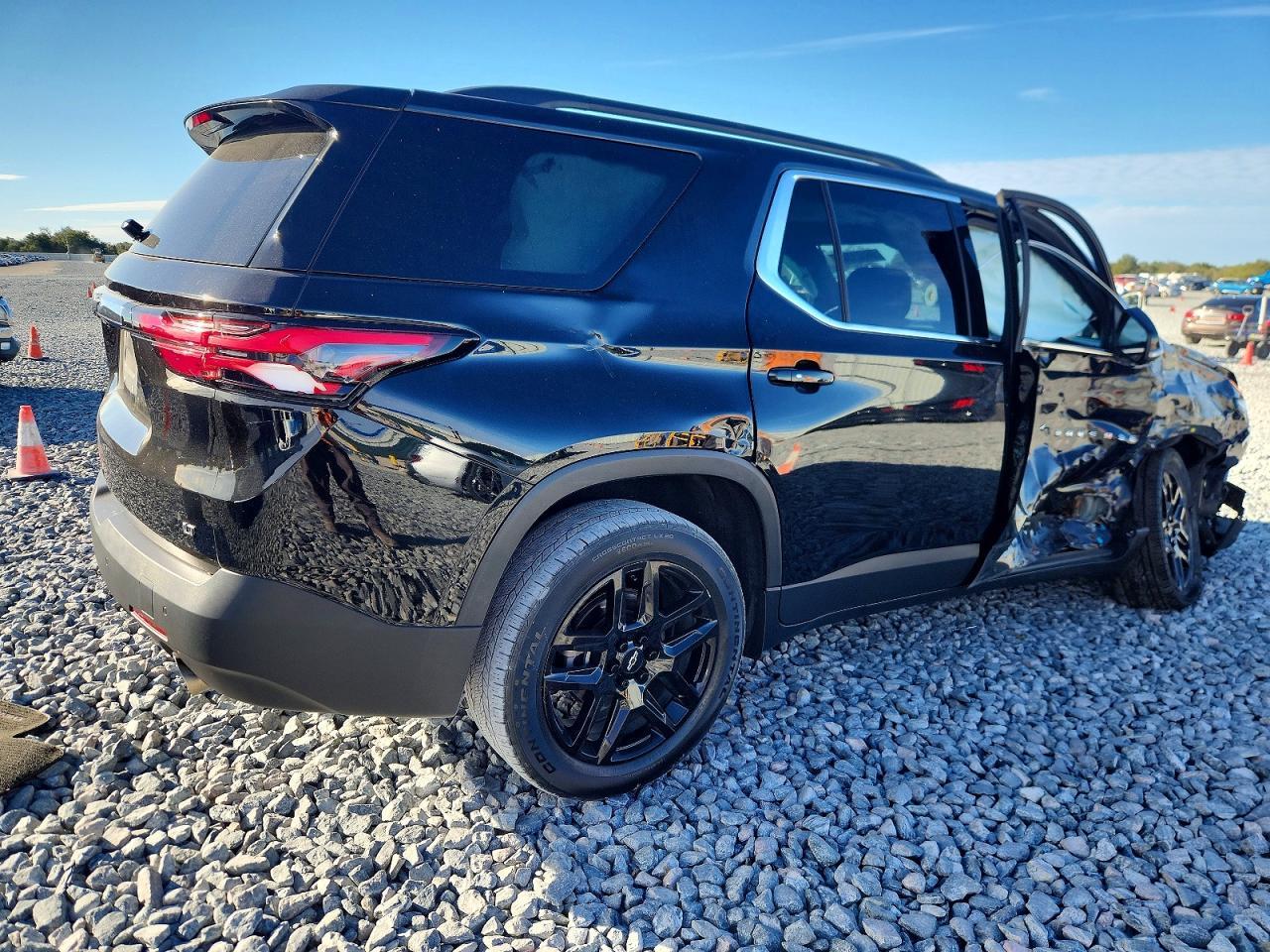2022 Chevrolet Traverse Lt - Фото 3