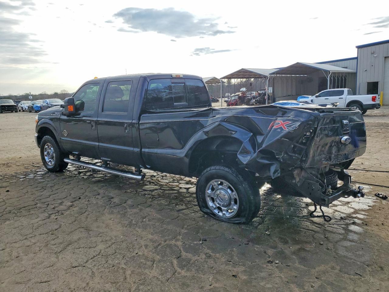 2016 Ford F250 Super Duty - Фото 2