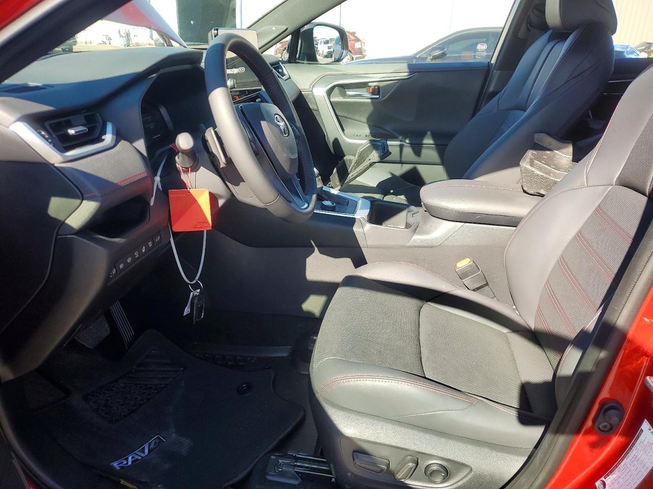 2025 Toyota Rav4 Xse - Image 7