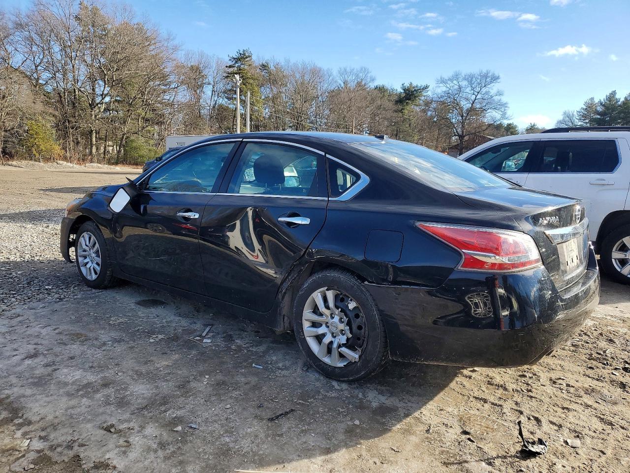 2015 Nissan Altima 2.5 S - Image 2
