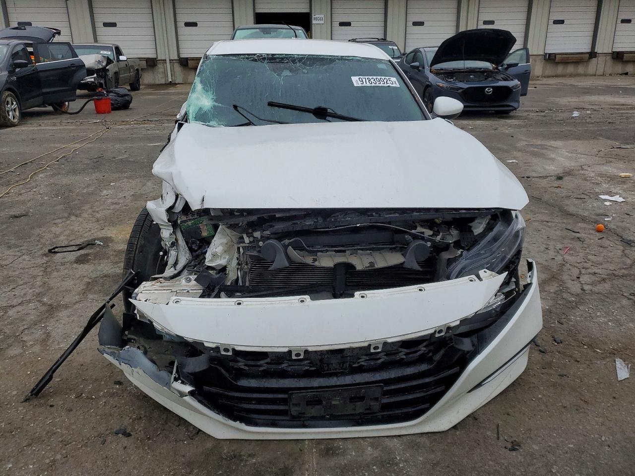 2019 Honda Accord Hybrid - Фото 5