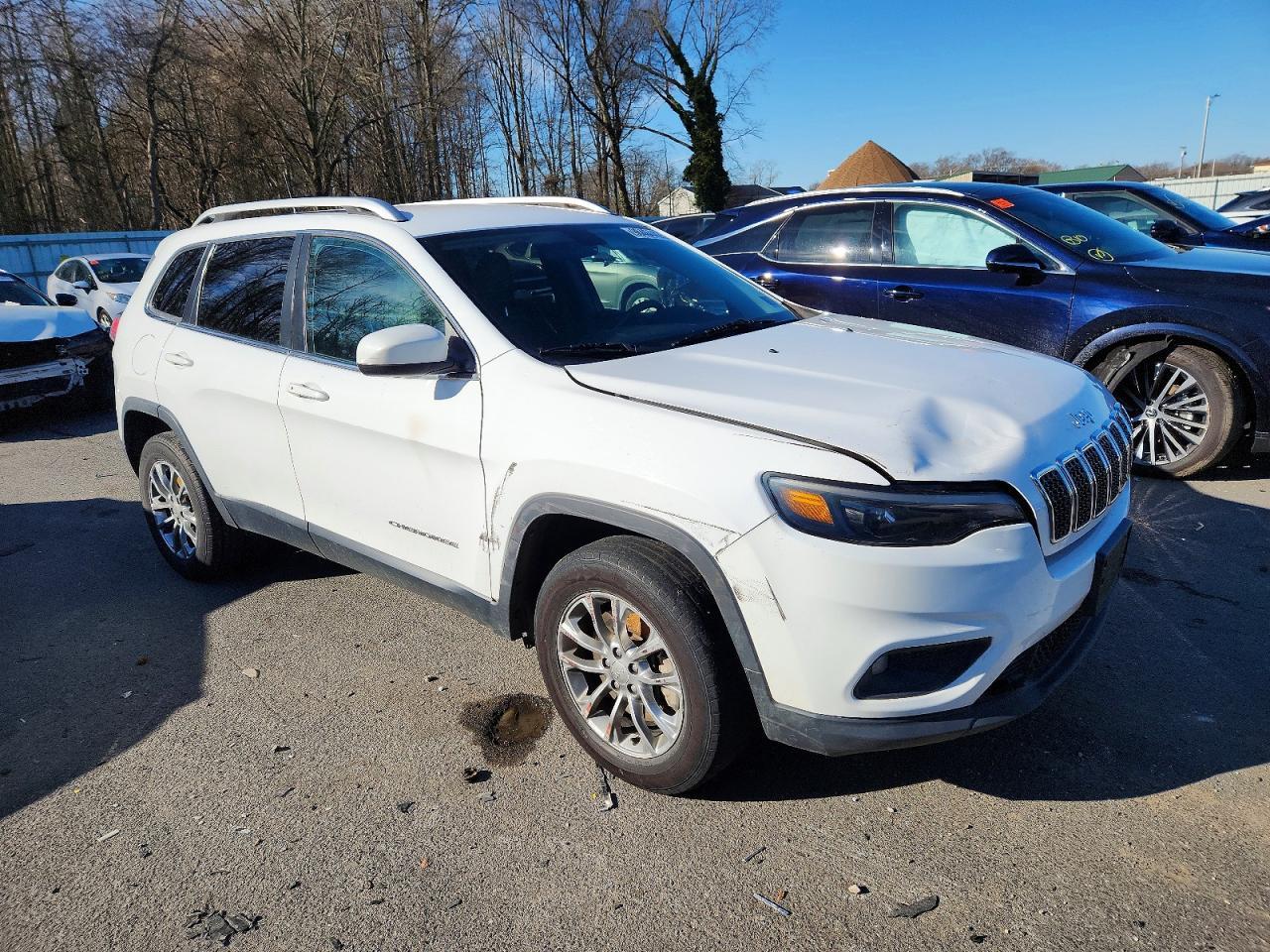 2019 Jeep Cherokee Latitude Plus - Image 4