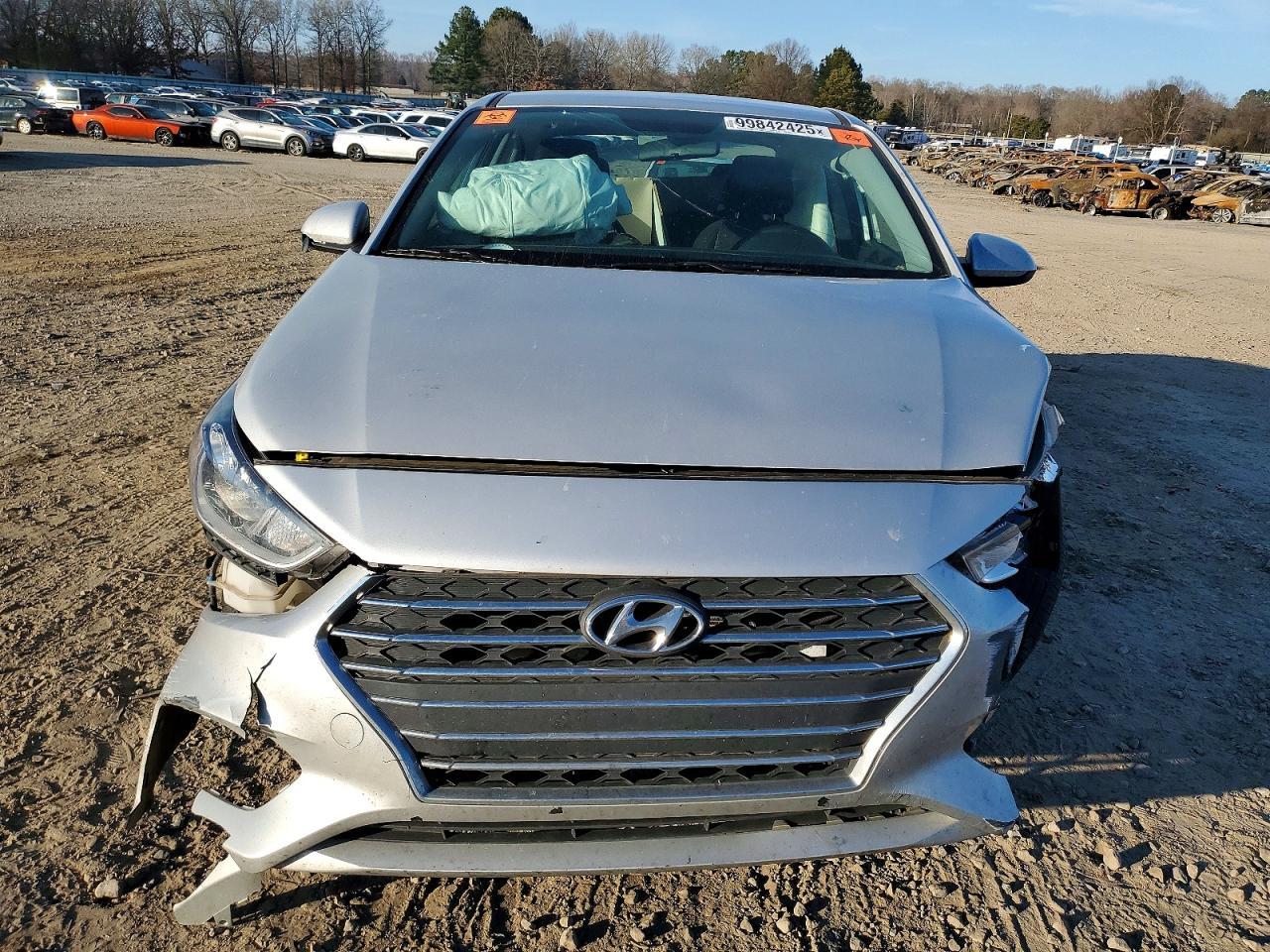 2021 Hyundai Accent Se - Фото 5