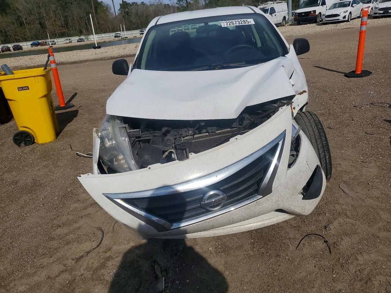 2015 Nissan Versa S - Фото 5