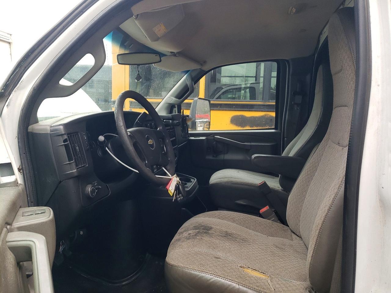 2016 Chevrolet Express G3500 * Utility Van * - Image 7