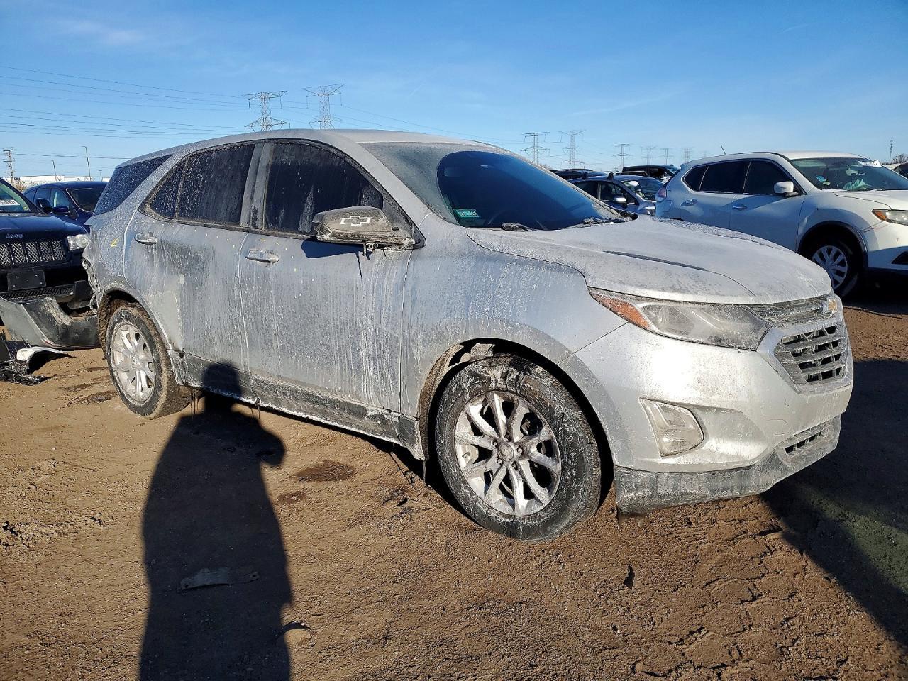 2021 Chevrolet Equinox Ls - Фото 4