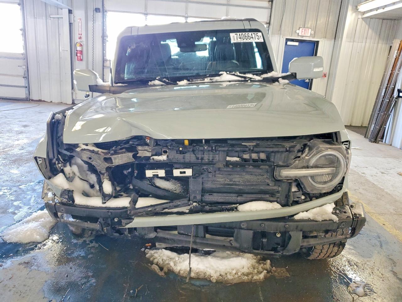 2022 Ford Bronco Base - Фото 5