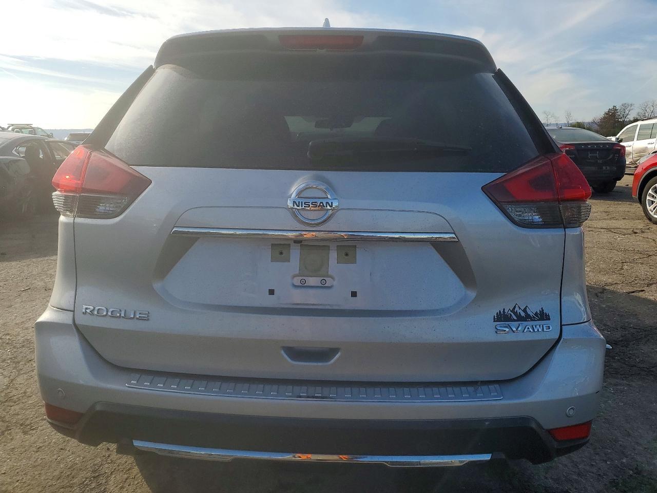 2020 Nissan Rogue S - Image 6