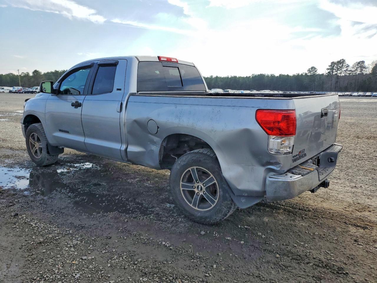 2013 Toyota Tundra Double Cab Sr5 - Фото 2