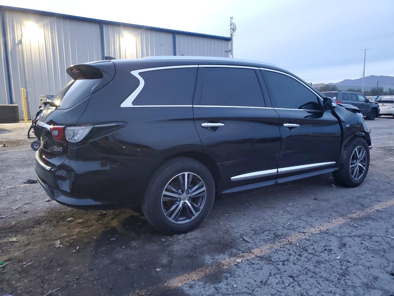 2019 Infiniti Qx60 Luxe - Фото 3