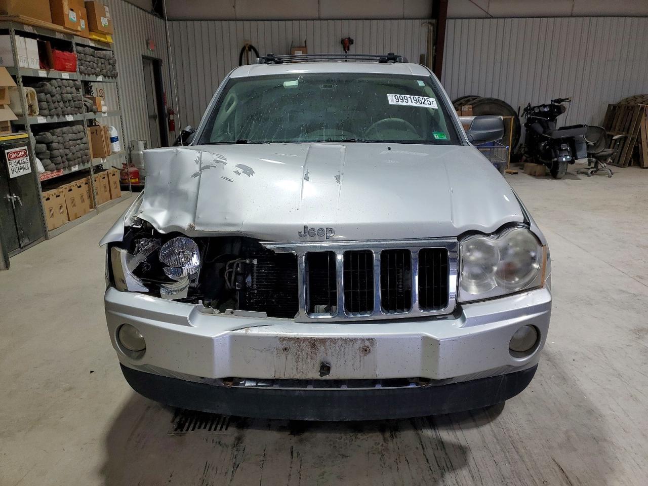 2005 Jeep Grand Cherokee Limited - Image 5
