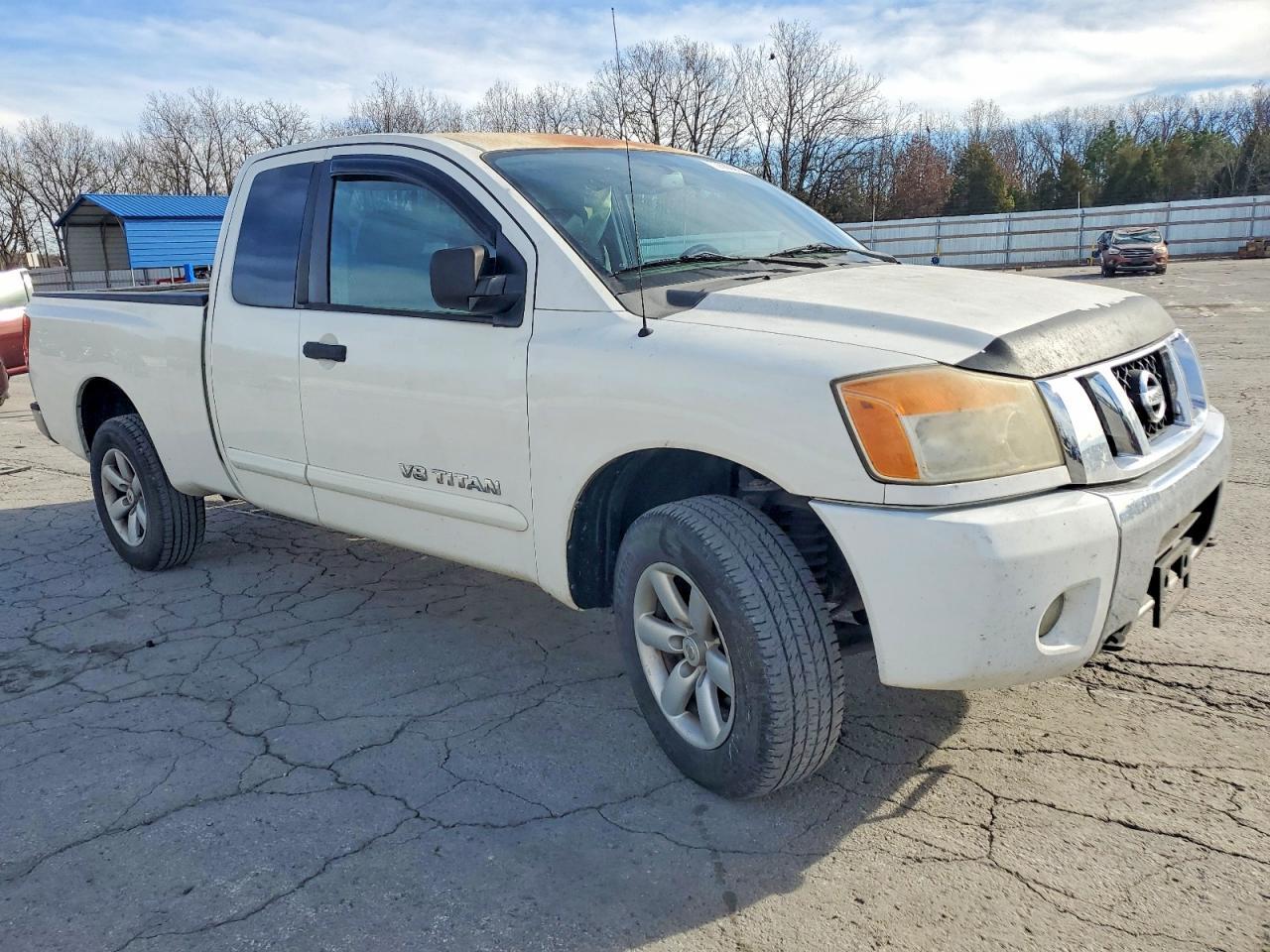 2010 Nissan Titan Xe - Image 4