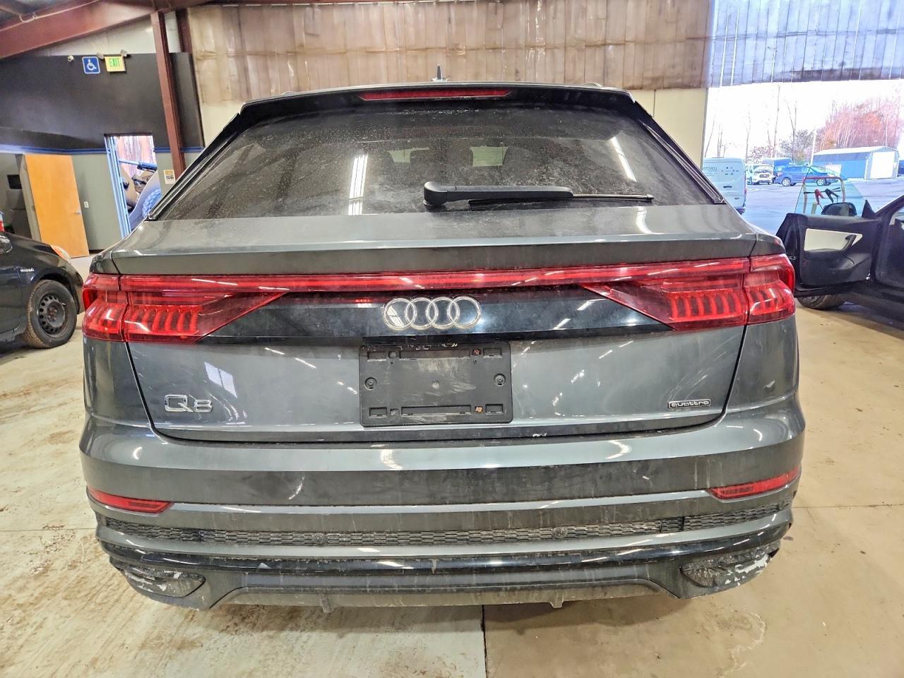 2021 Audi Q8 Prestige S-Line - Фото 6