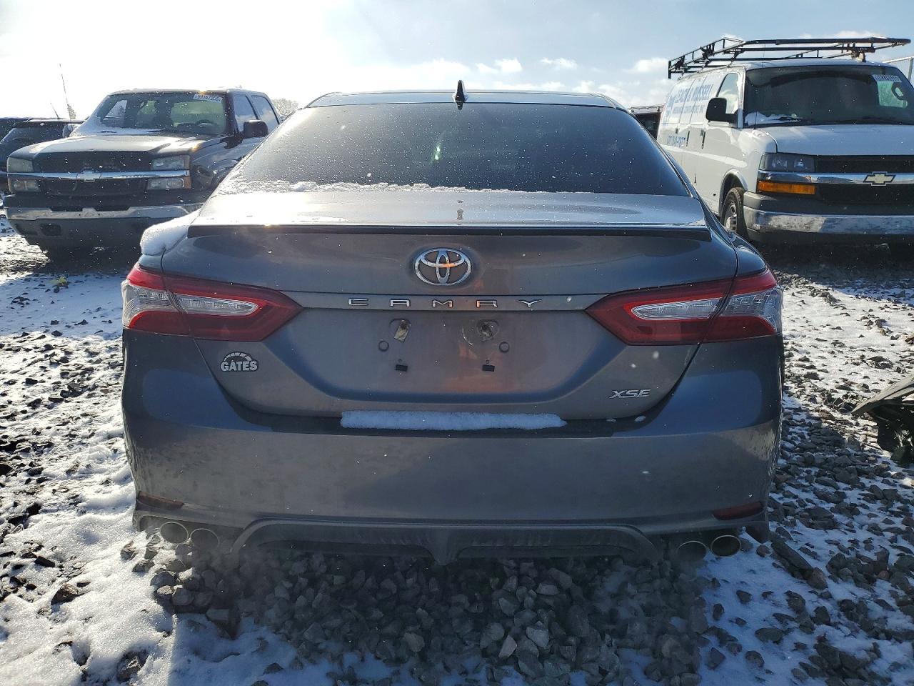2020 Toyota Camry Xse - Фото 6