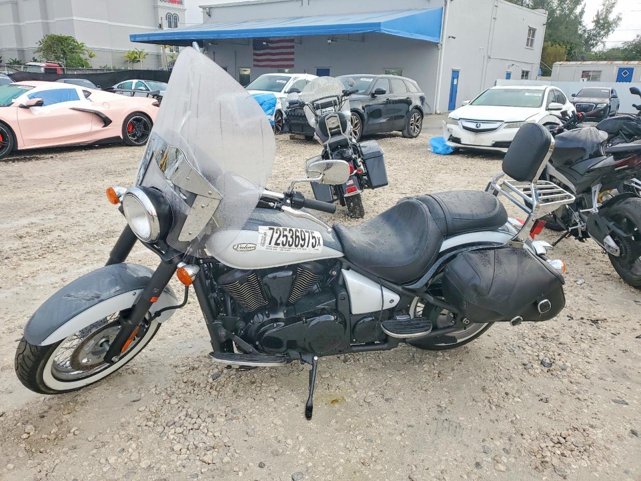 2021 Kawasaki Vn900 B - Фото 3