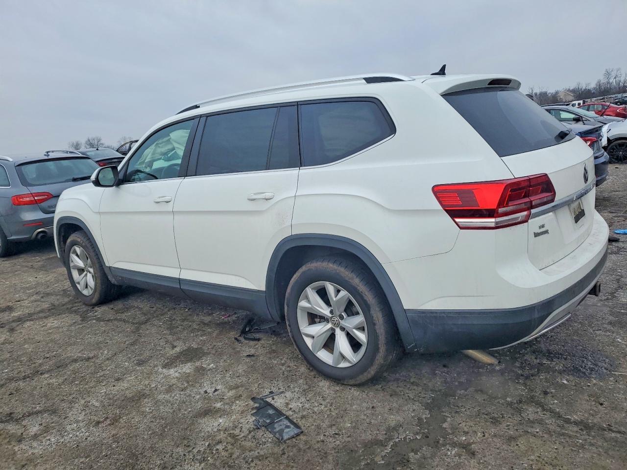 2018 Volkswagen Atlas Se - Фото 2
