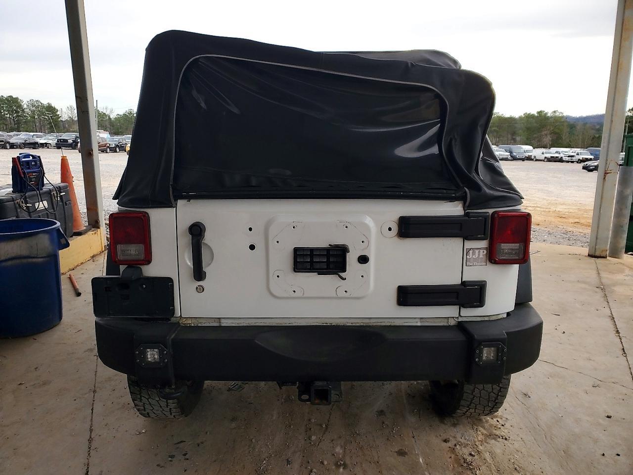 2012 Jeep Wrangler Unlimited Sport - Image 6