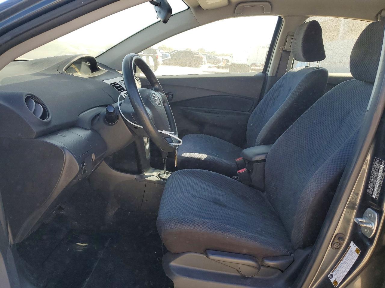 2008 Toyota Yaris - Фото 7