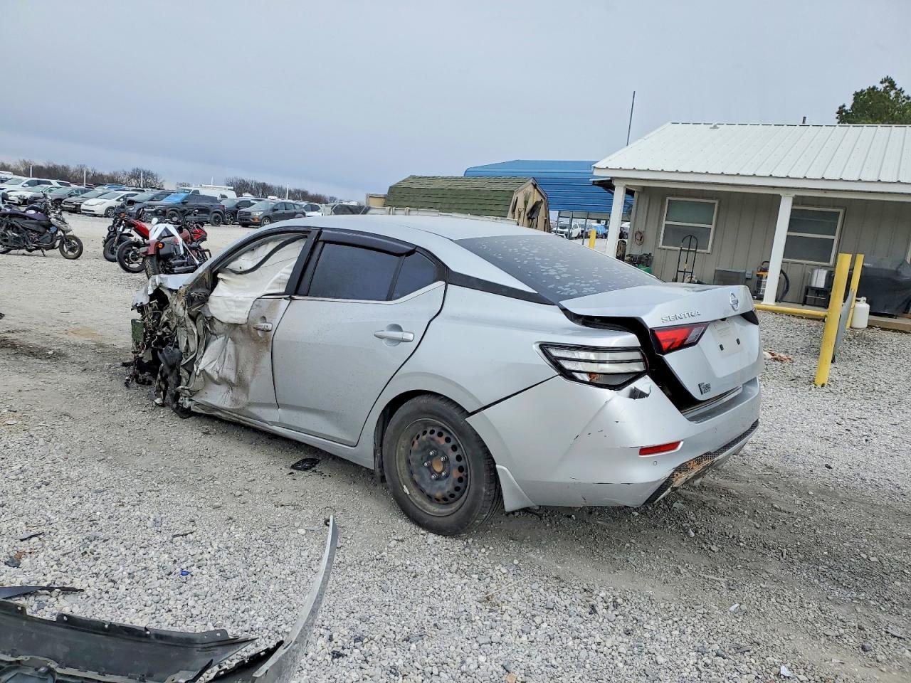 2020 Nissan Sentra S - Фото 2