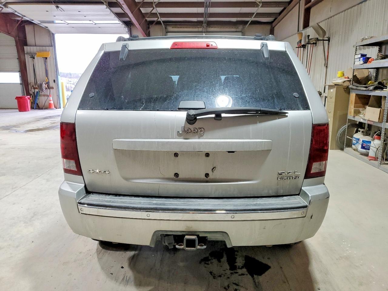 2005 Jeep Grand Cherokee Limited - Image 6