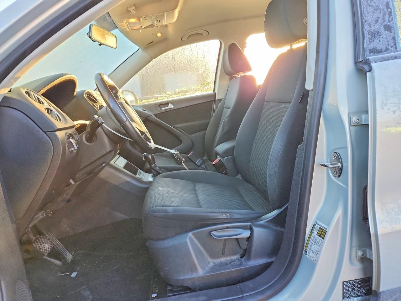 2013 Volkswagen Tiguan S - Image 7