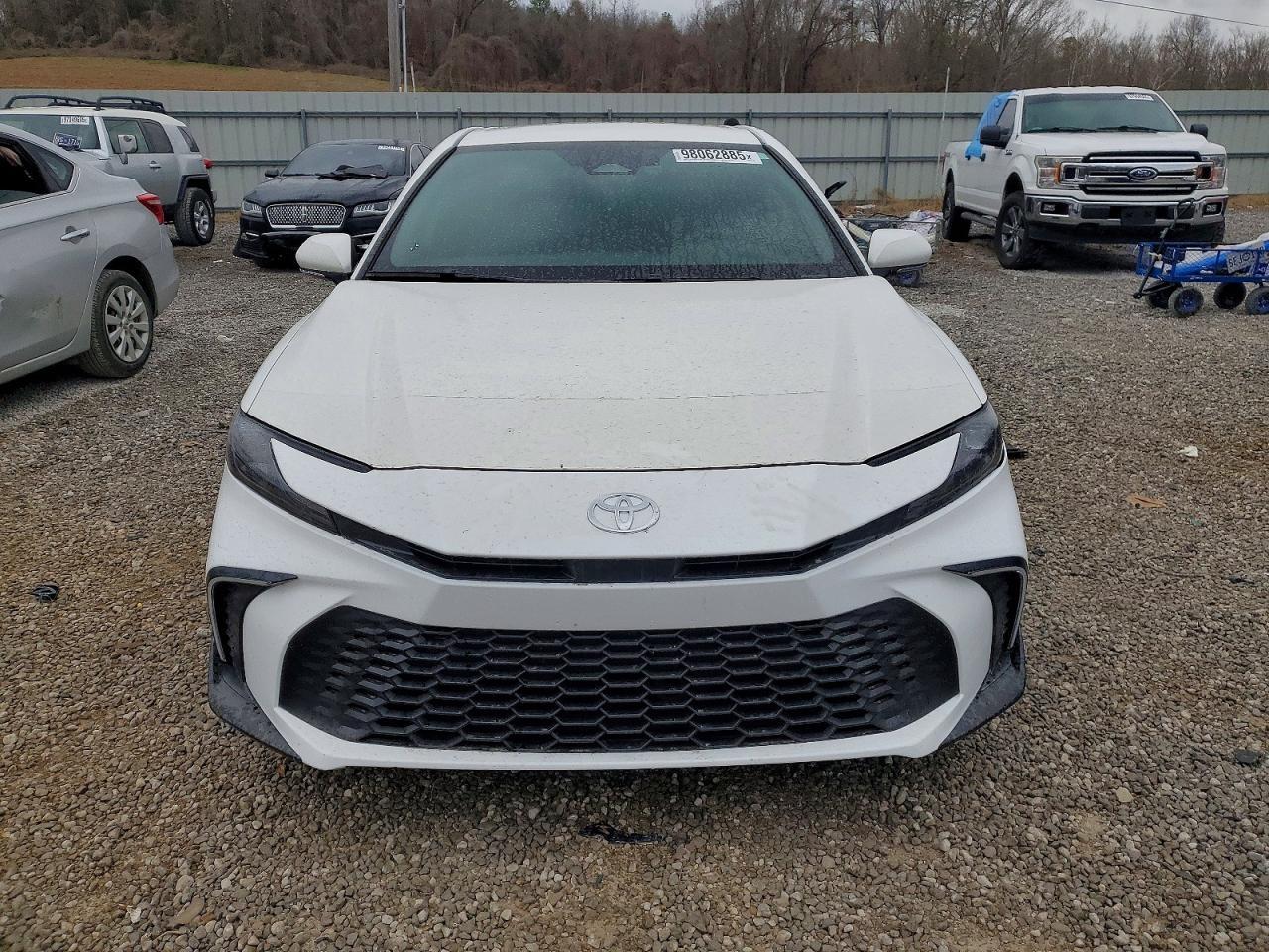 2025 Toyota Camry - Фото 5