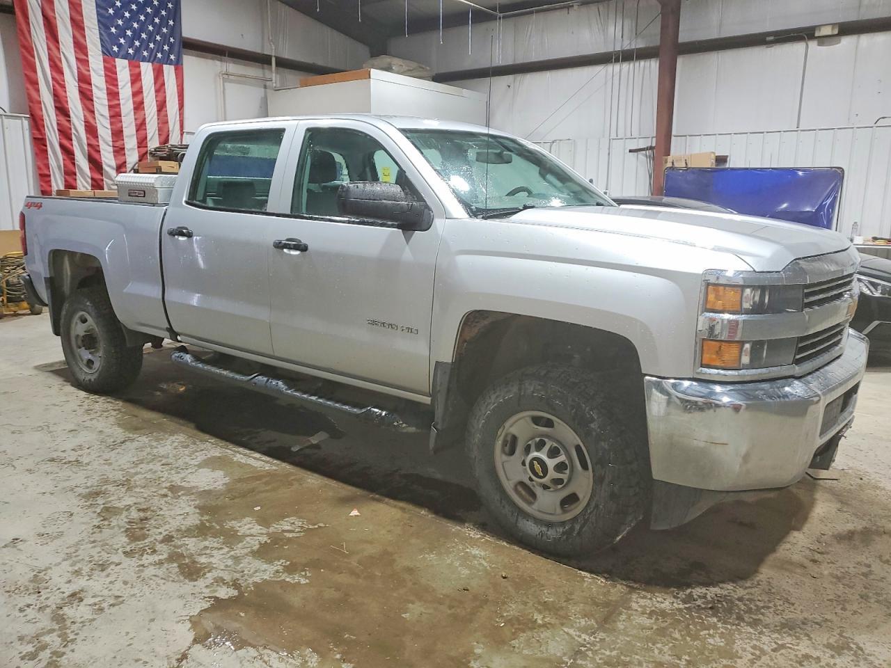 2018 Chevrolet Silverado K2500 Heavy Duty - Фото 4