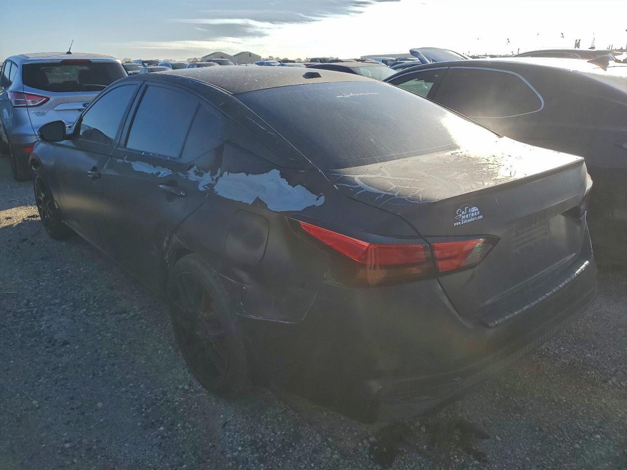 2019 Nissan Altima Sr - Фото 2