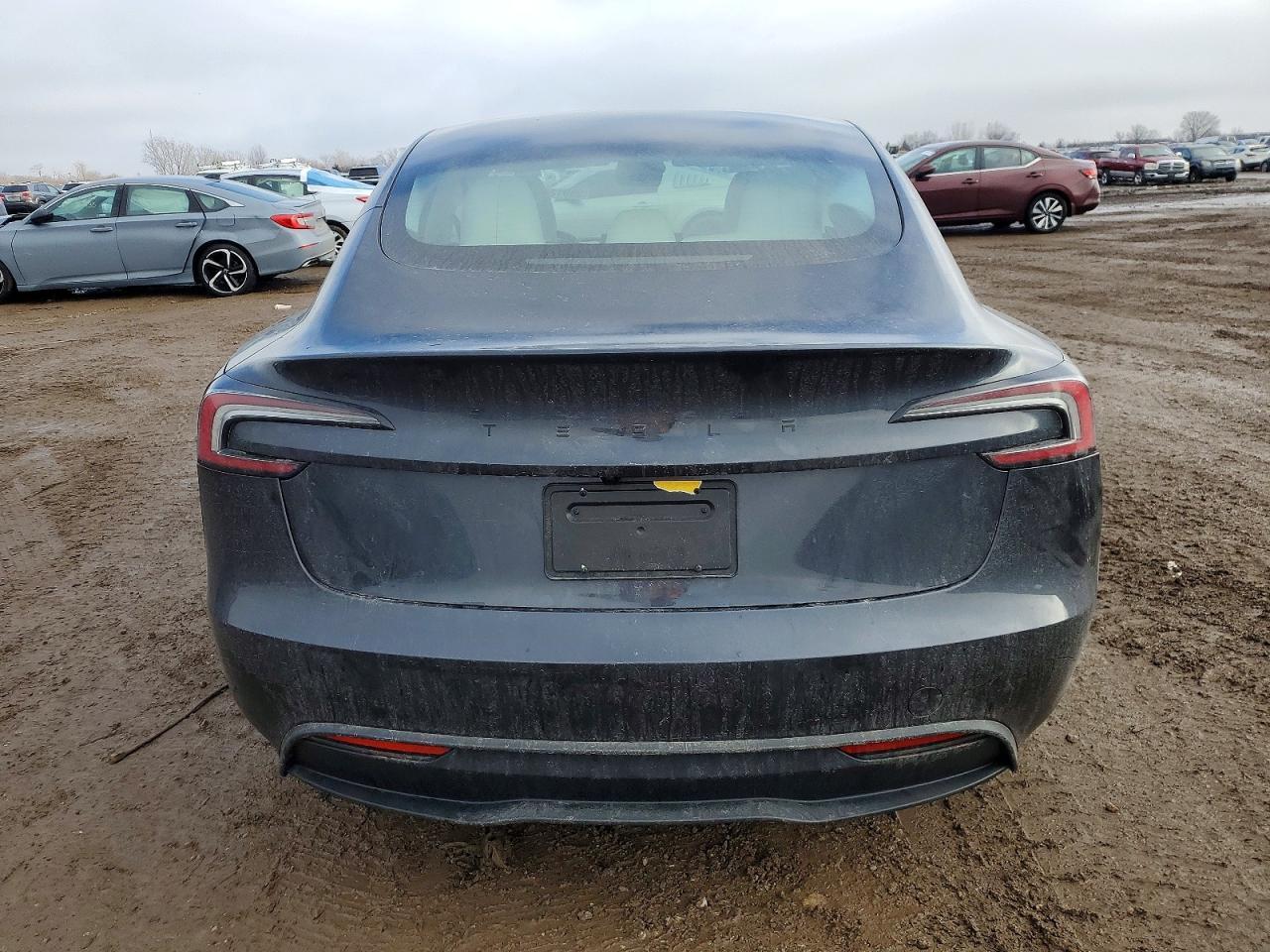 2026 Tesla Model 3 - Фото 6