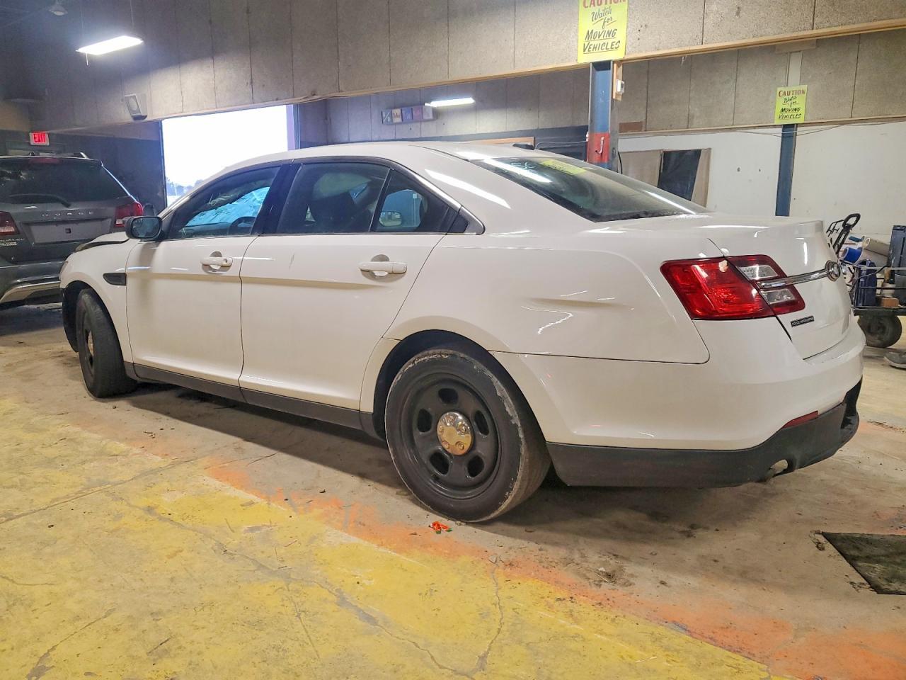 2014 Ford Taurus Police Interceptor - Фото 2
