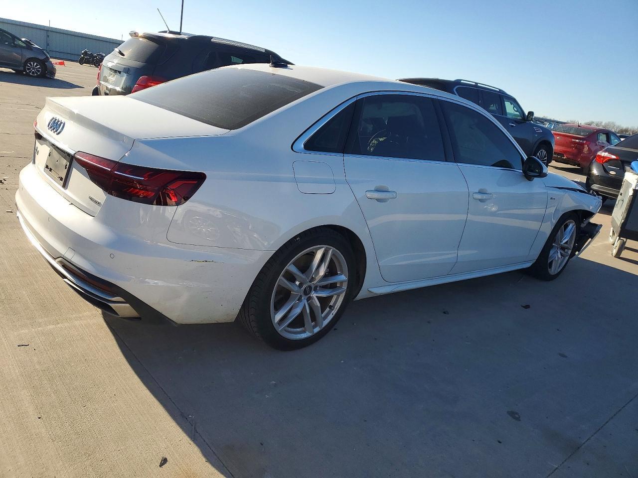 2023 Audi A4 Premium 45 - Фото 3