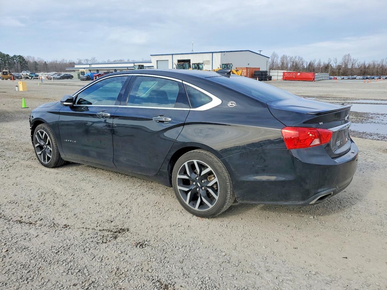 2018 Chevrolet Impala Premier - Фото 2