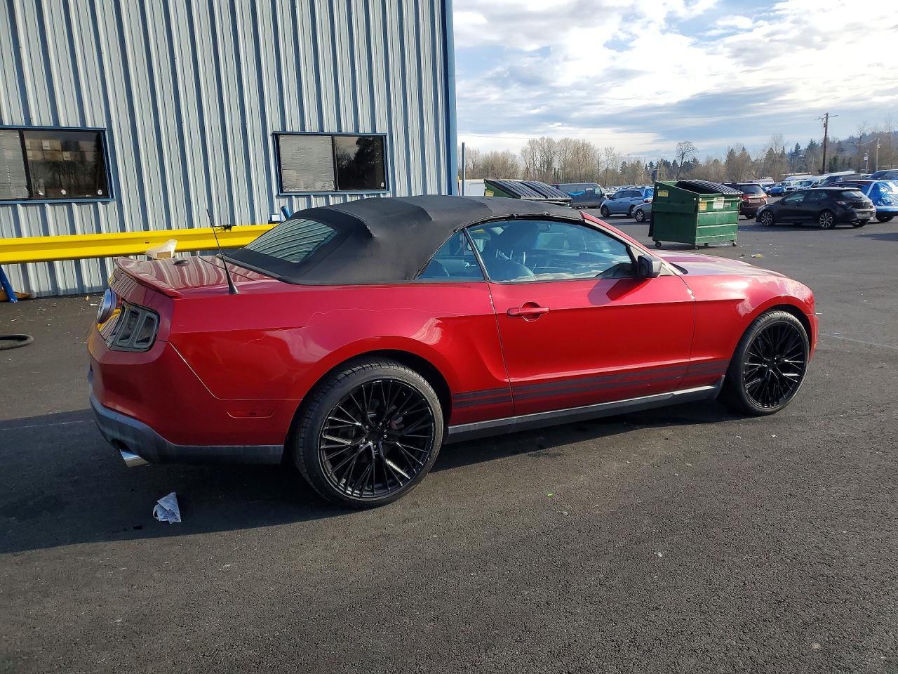 2010 Ford Mustang - Image 3