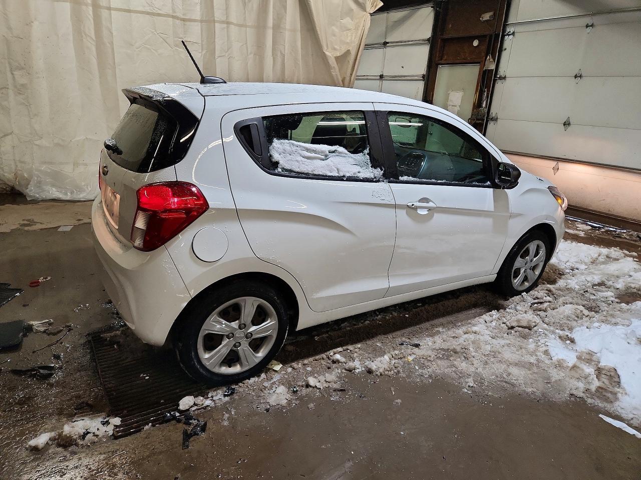 2020 Chevrolet Spark Ls - Фото 3