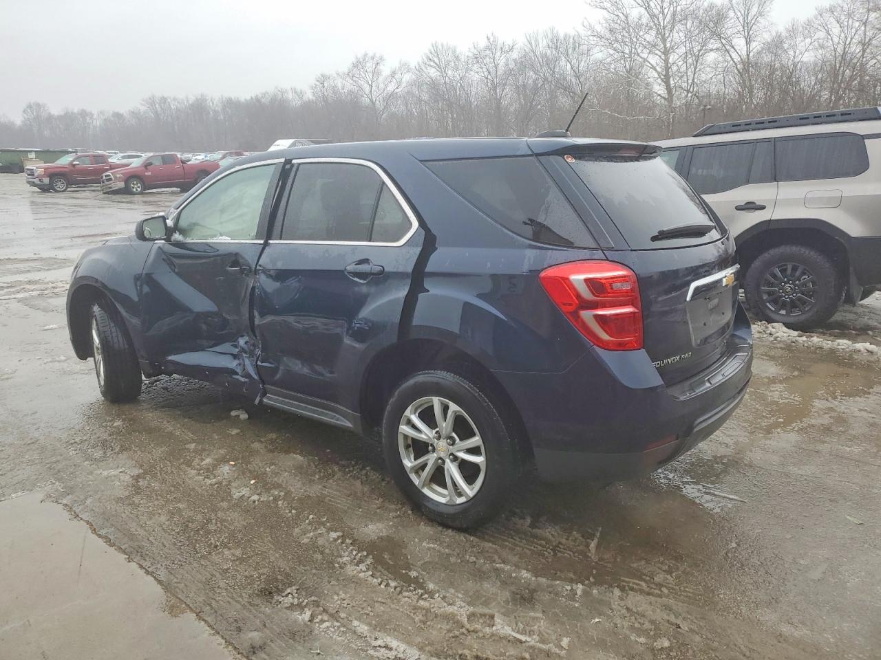 2017 Chevrolet Equinox Ls - Image 2