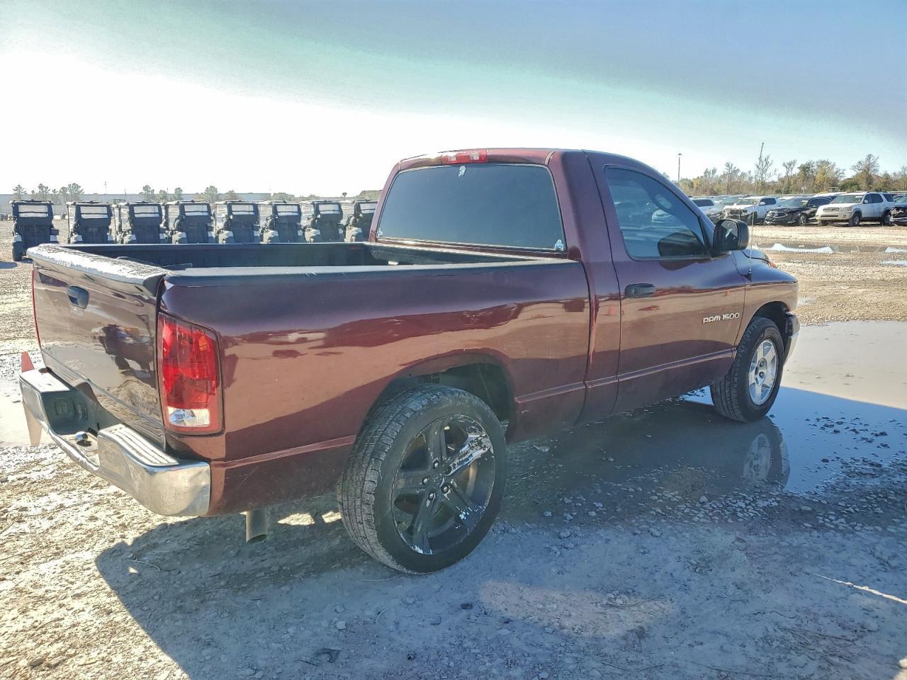 2002 Dodge Ram 1500 - Фото 3