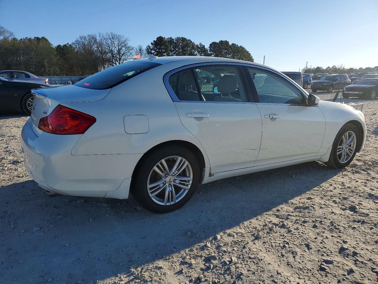 2011 Infiniti G25 Base - Фото 3