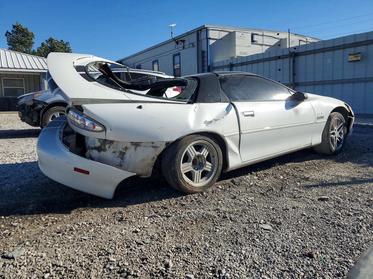 1994 Chevrolet Camaro - Image 3