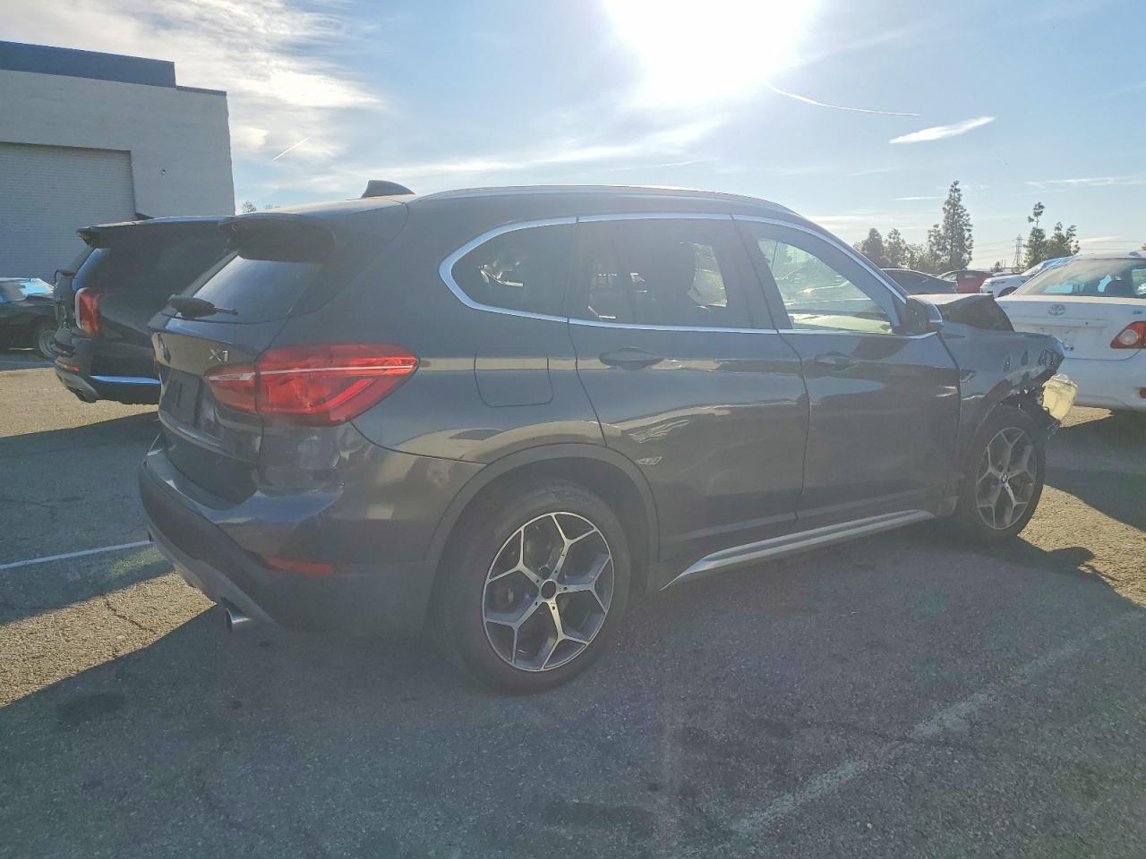 2018 BMW X1 Sdrive28I - Фото 3