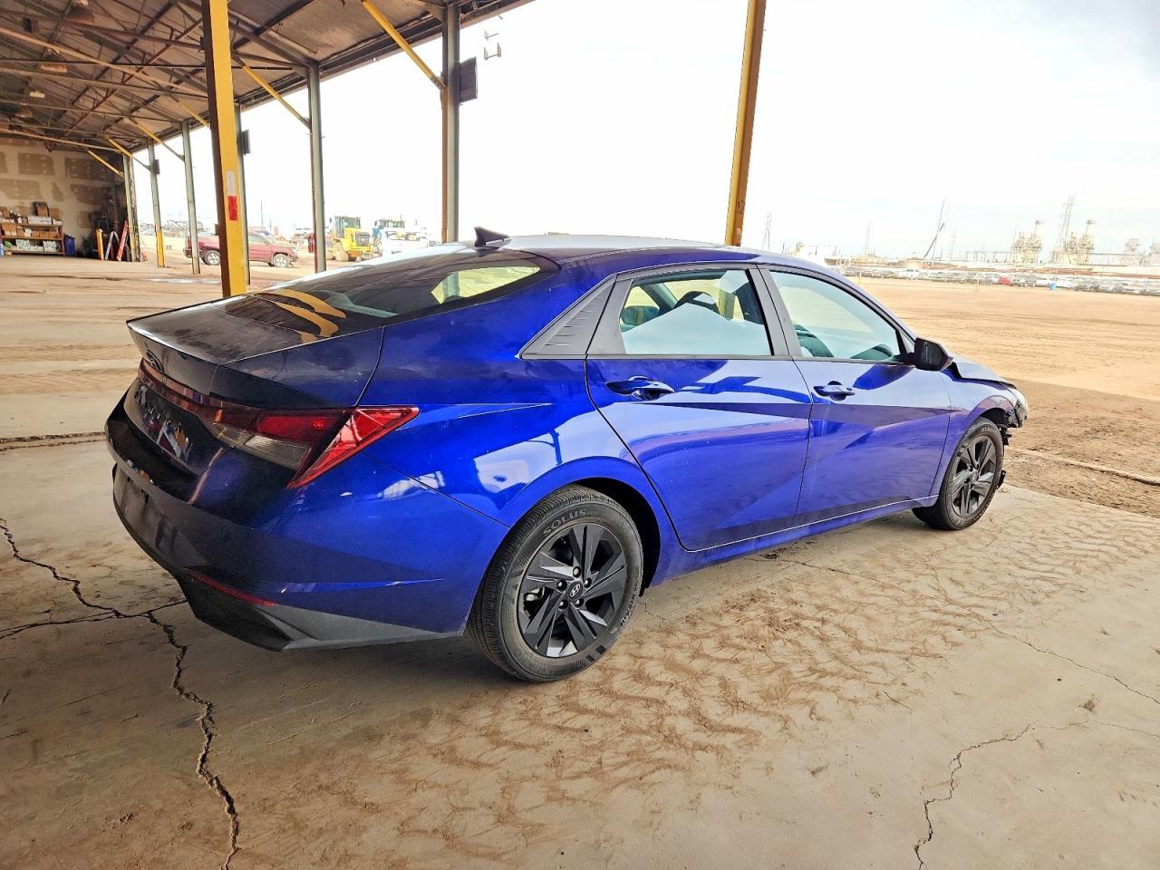 2023 Hyundai Elantra Sel - Image 3