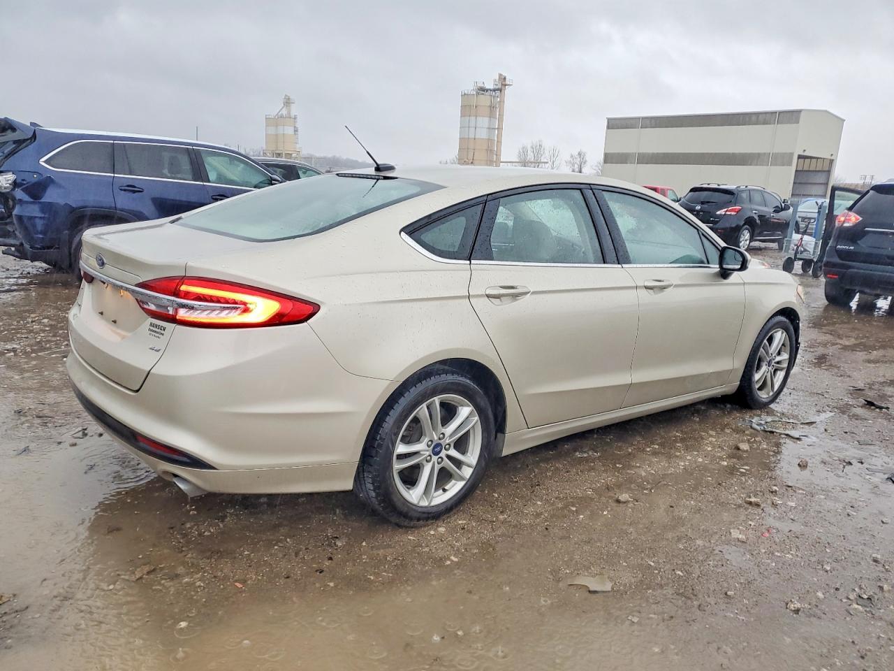 2018 Ford Fusion Se - Фото 3