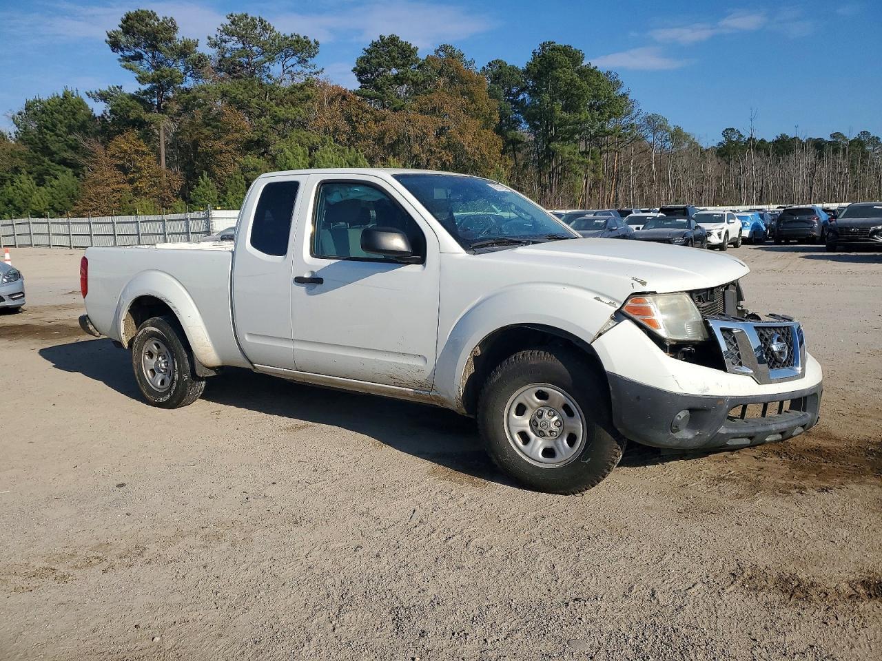 2016 Nissan Frontier S - Фото 4