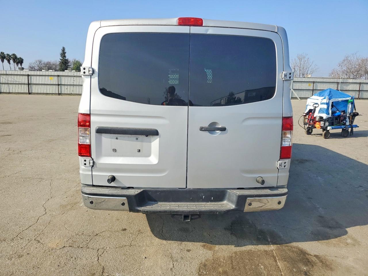 2012 Nissan Nv 1500 - Фото 6