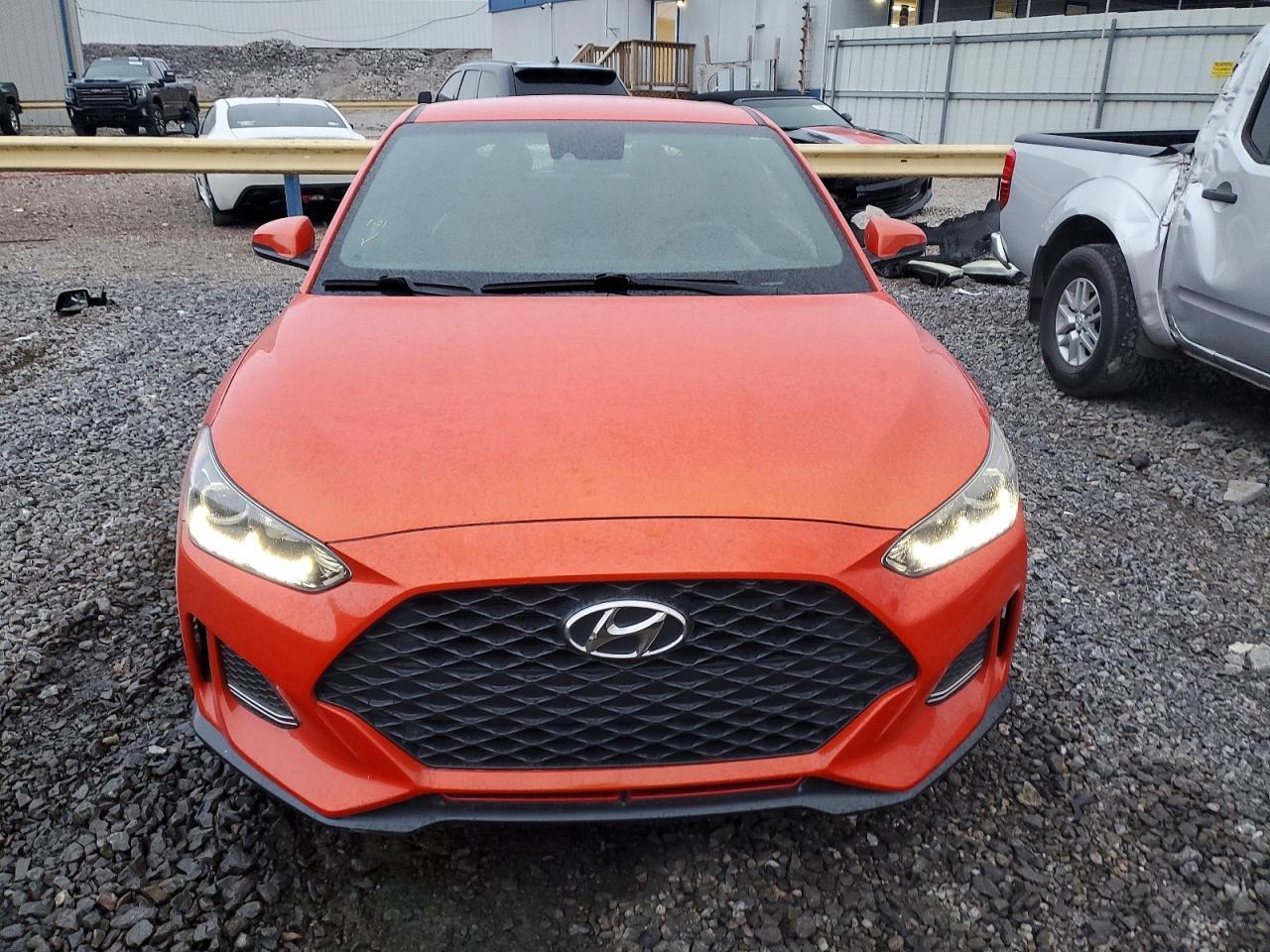 2019 Hyundai Veloster - Image 5