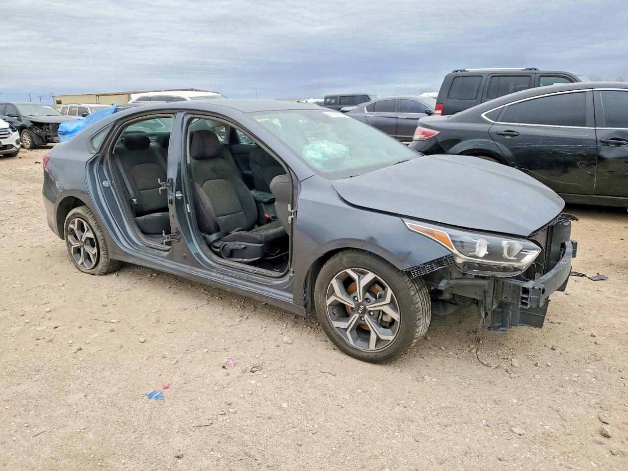 2021 Kia Forte Fe - Фото 4