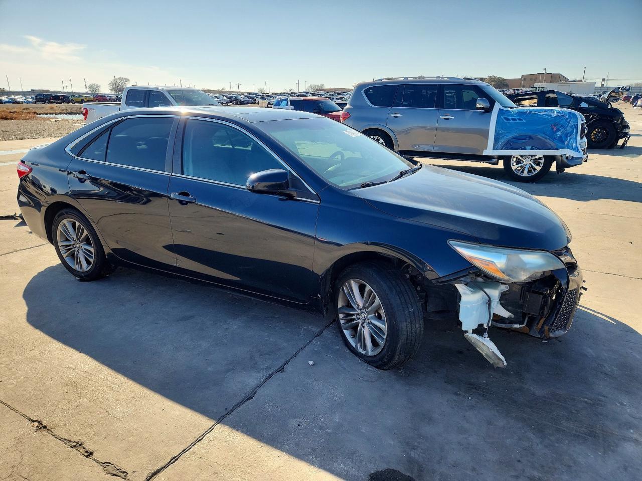 2017 Toyota Camry Se - Фото 4