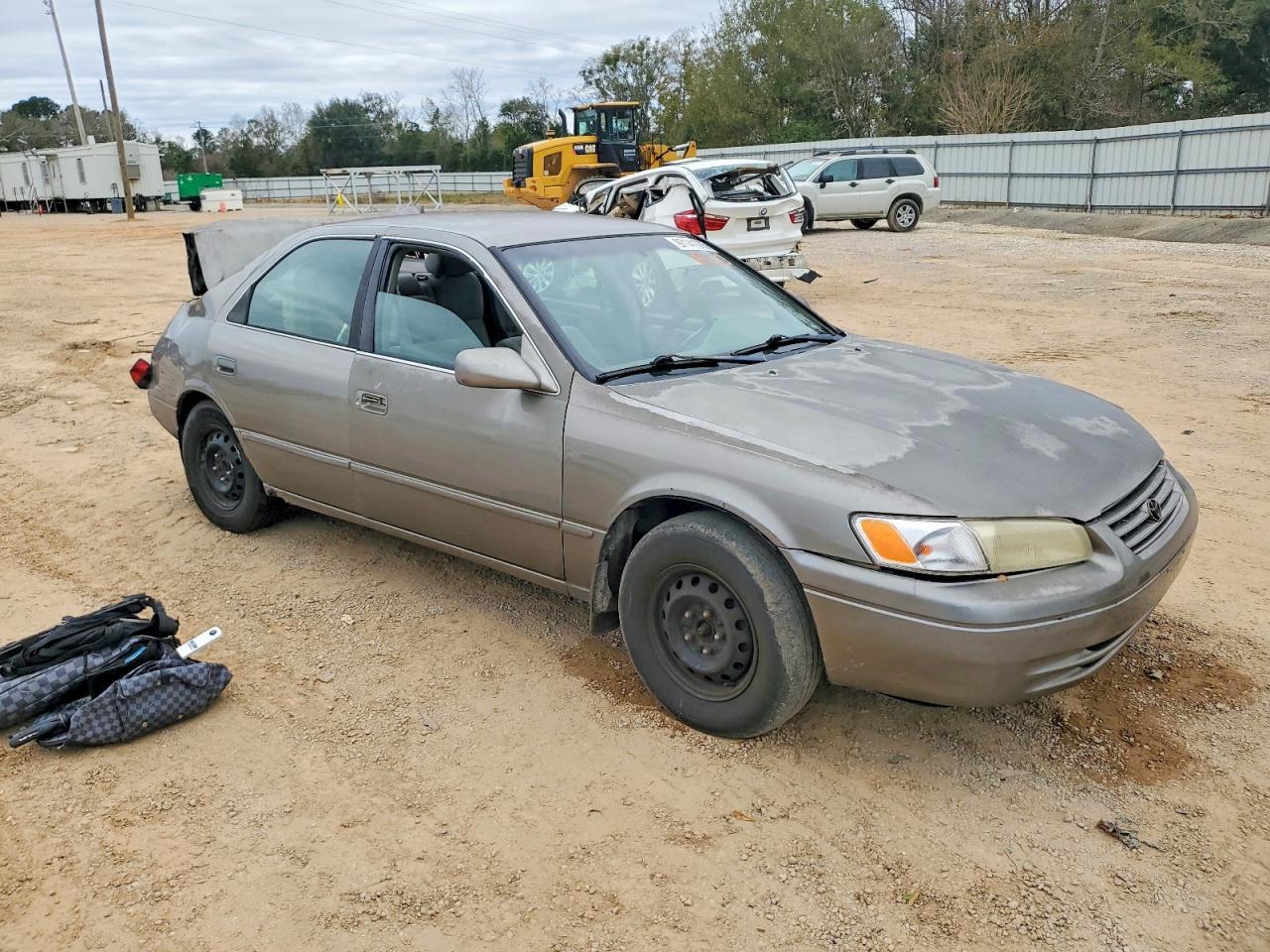 1999 Toyota Camry Ce - Фото 4