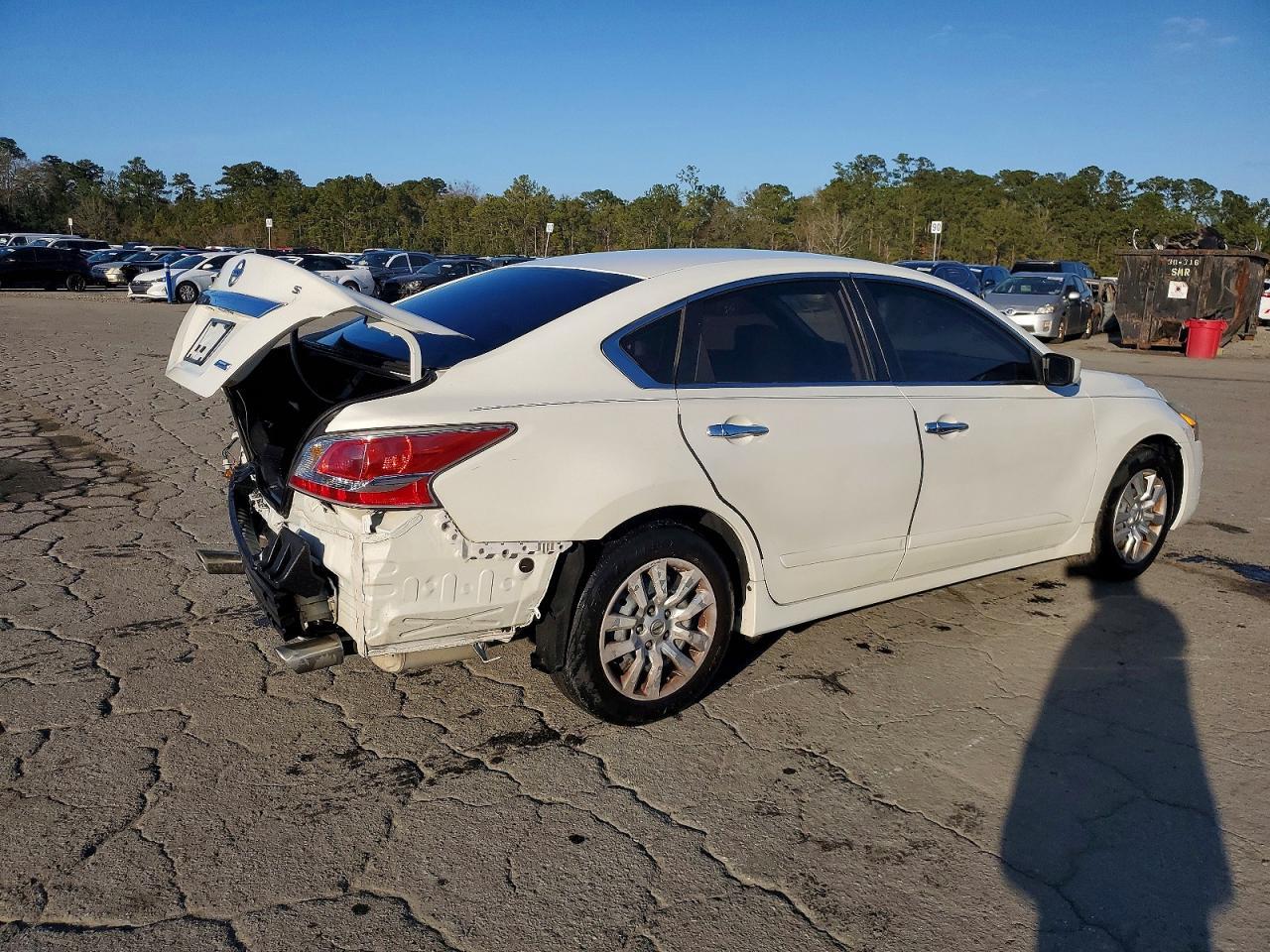 2014 Nissan Altima 2.5 S - Image 3