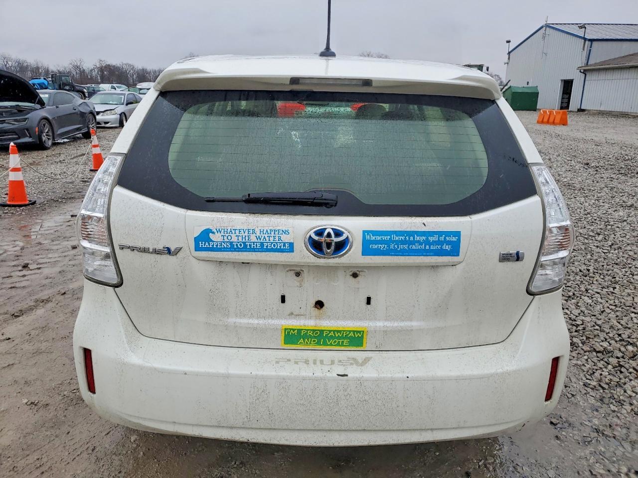 2013 Toyota Prius V - Фото 6