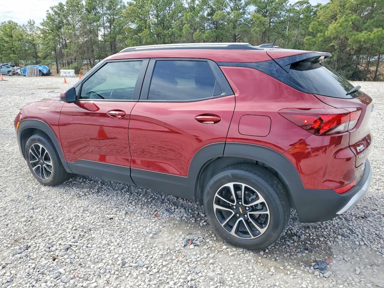 2024 Chevrolet Trailblazer Lt - Image 2